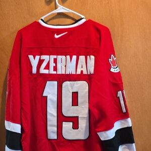 Steve Yzerman Team Canada Jersey(size 54)